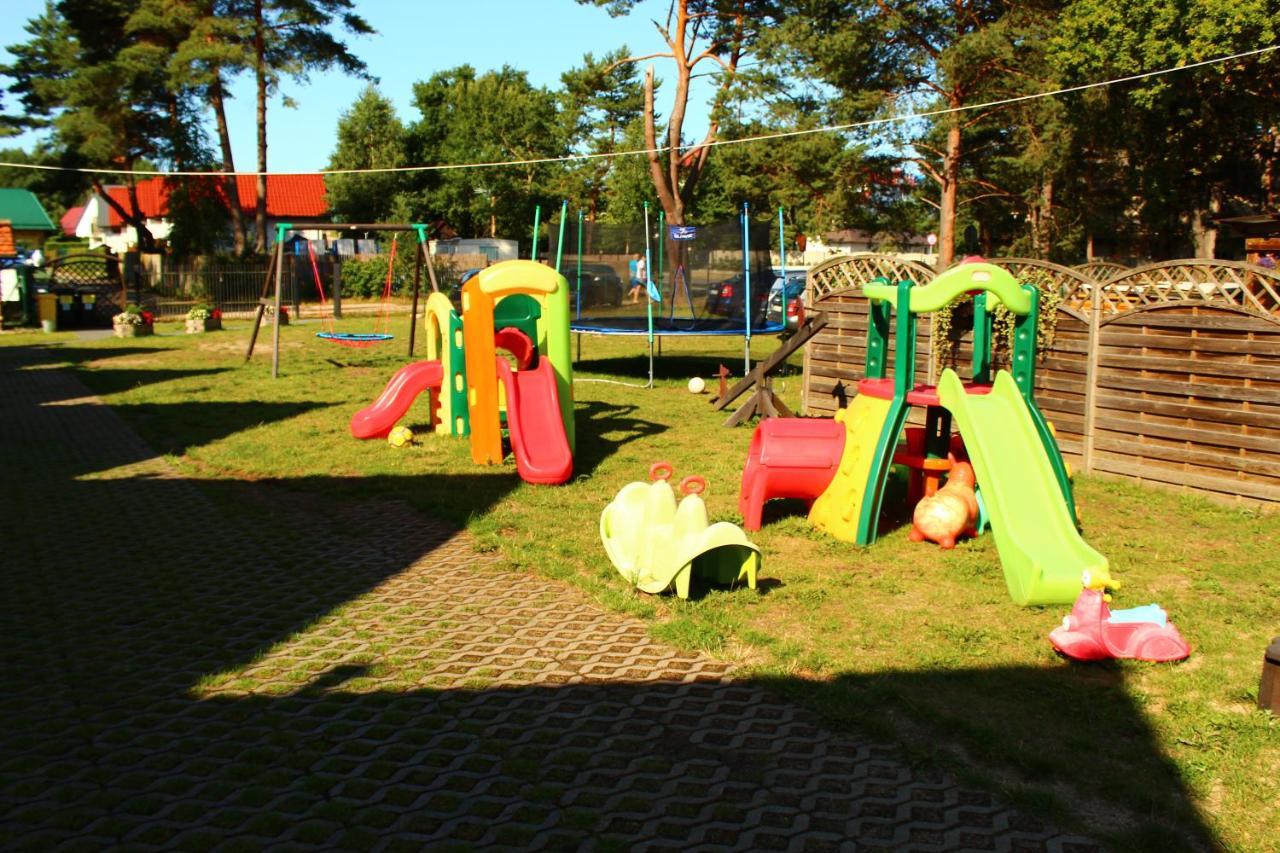 Ferienhaus Holiday Home Domki Raj Jarosławiec Exteriör bild